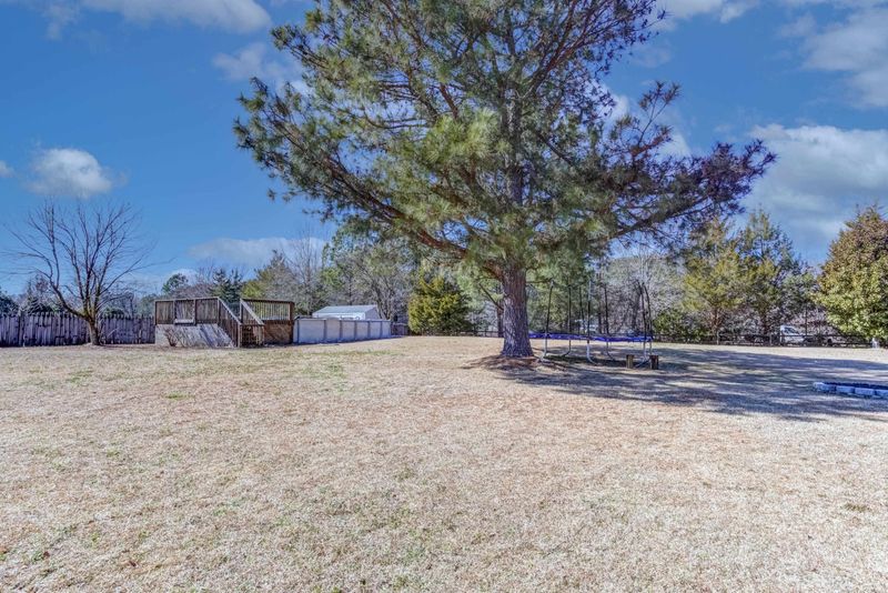 191 Greenlyn Dr, Clayton, NC 27520