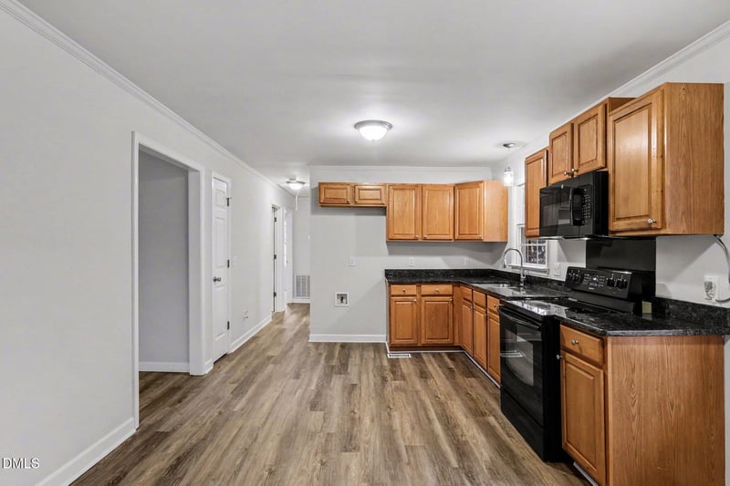 191 Ida St, Coats, NC 27521