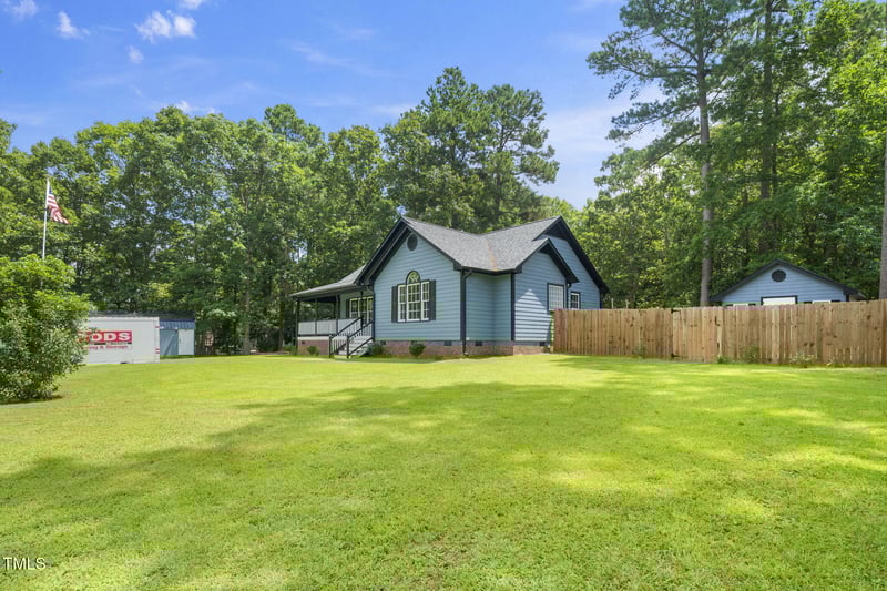 191 Ridge Way Ln, Clayton, NC 27520
