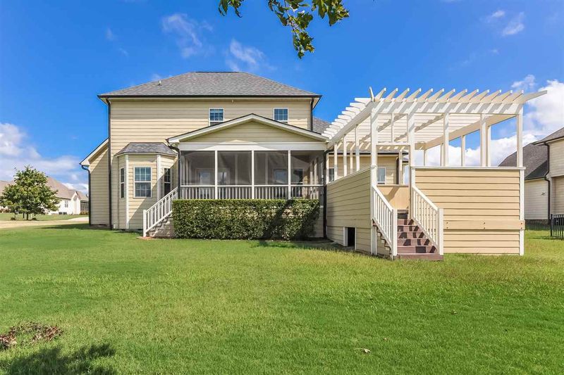 191 Sporting Club Dr, Garner, NC 27529