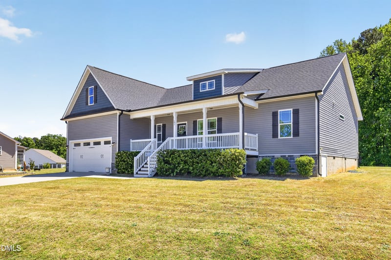 191 Stratocastor Dr, Zebulon, NC 27597