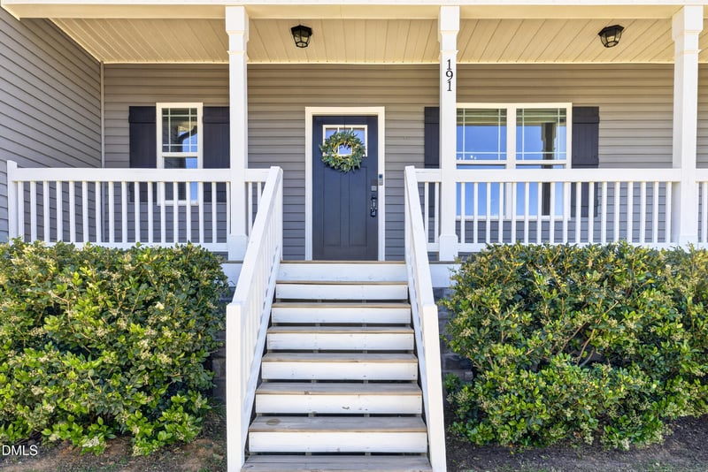 191 Stratocastor Dr, Zebulon, NC 27597