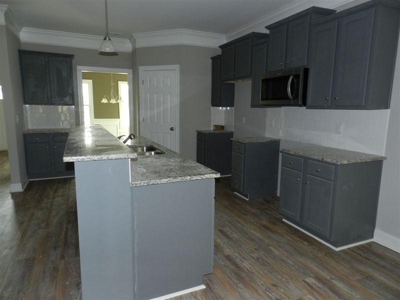 191 Waterpine Dr, Garner, NC 27529
