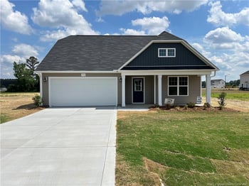 1910 Elephant Ln, Hope Mills, NC 28348