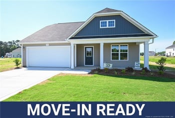 1910 Elephant Ln, Hope Mills, NC 28348