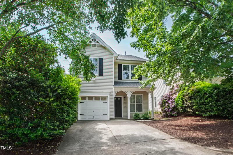 1910 Falls Landing Dr, Raleigh, NC 27614