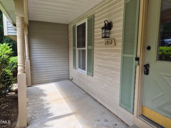 1910 Fox Sterling Dr, Raleigh, NC 27606