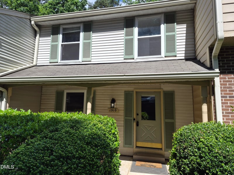 1910 Fox Sterling Dr, Raleigh, NC 27606
