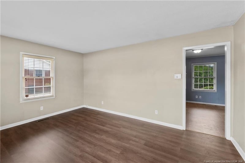 1910 Ireland Dr, Fayetteville, NC 28304