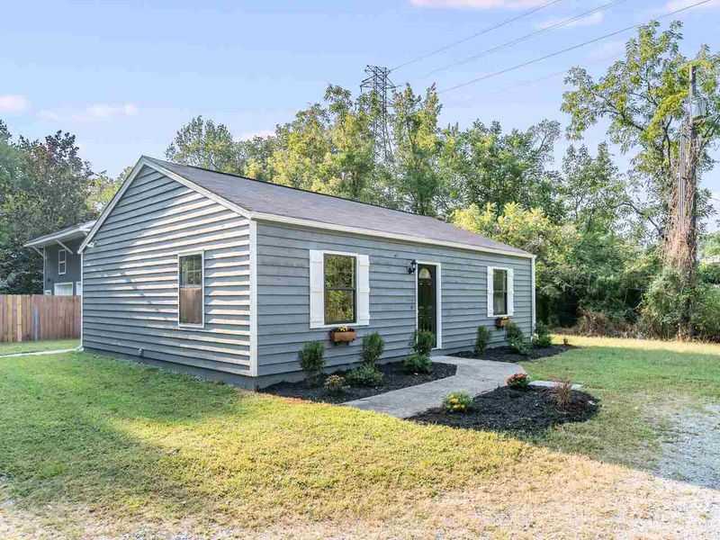 1910 Washington St, Durham, NC 27704
