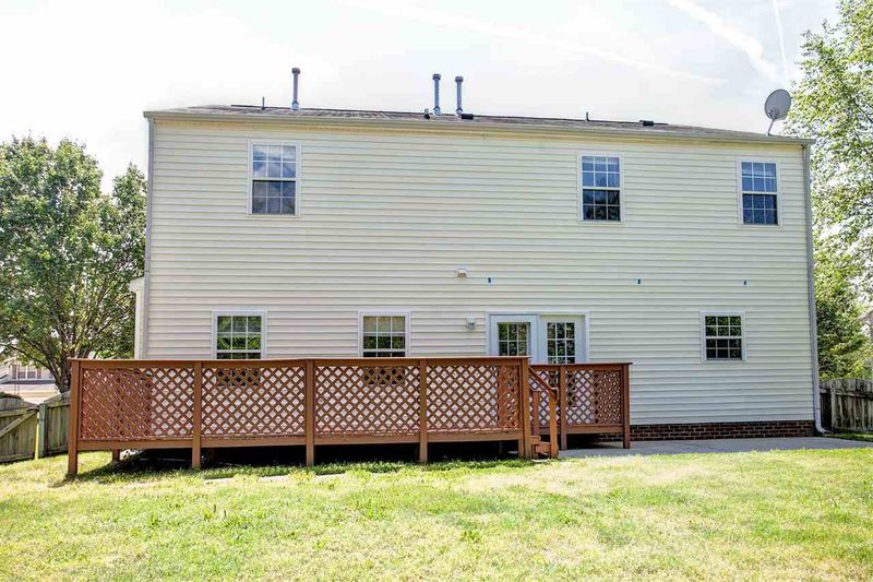 1910 White Dogwood Rd, Apex, NC 27502