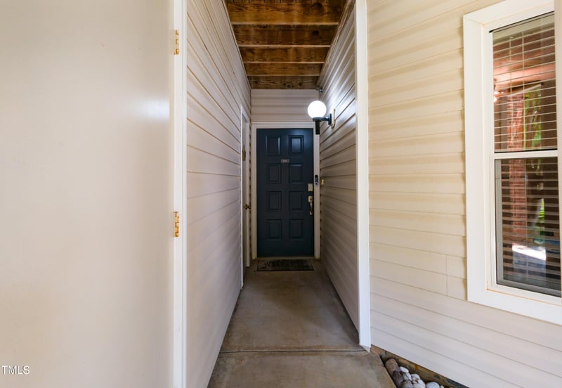 1911 Falls Landing Dr #103, Raleigh, NC 27614