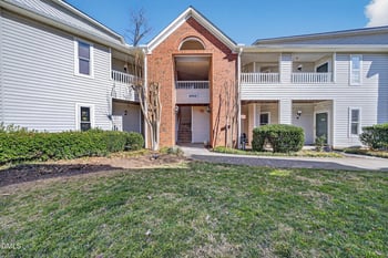 1911 Falls Landing Dr #203, Raleigh, NC 27614