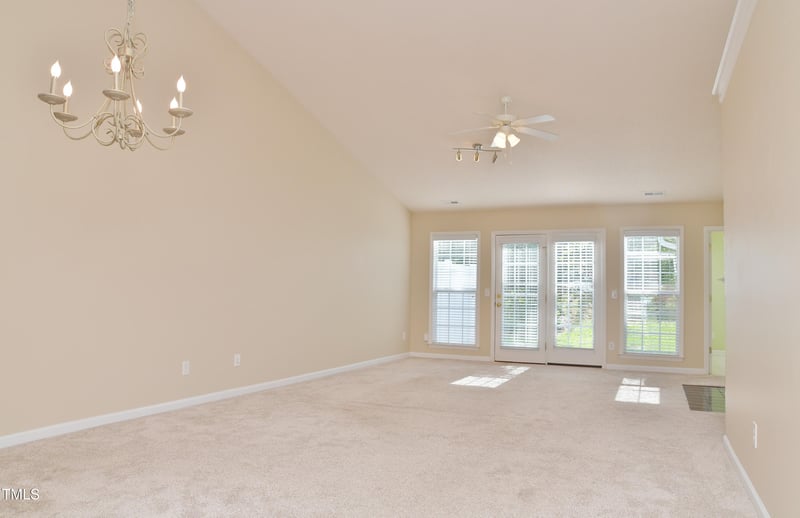 1911 Hawfields Crossing Ln, Mebane, NC 27302
