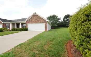 1911 Hawfields Crossing Ln, Mebane, NC 27302