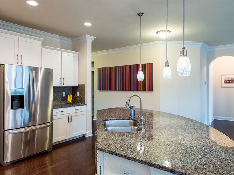 1911 Mostyn Ln, Apex, NC 27502