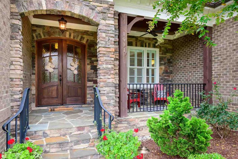 1911 Napoli Dr, Apex, NC 27502
