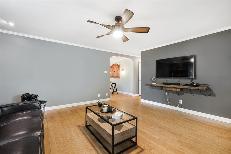 1911 Torredge Rd, Durham, NC 27712