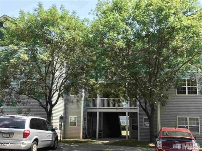 1911 Wolftech Ln #204, Raleigh, NC 27603
