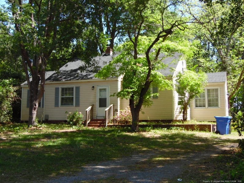 1912 Blake St, Fayetteville, NC 28301