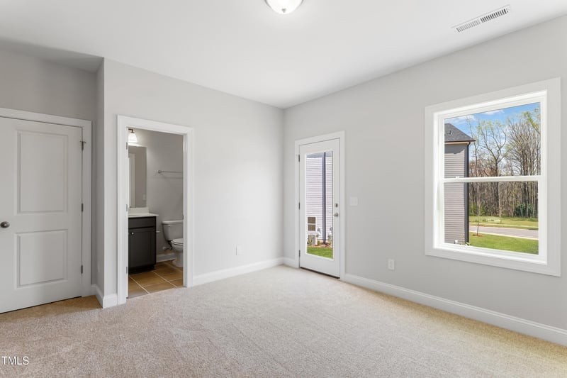 1912 Fishamble St #20, Fuquay Varina, NC 27526