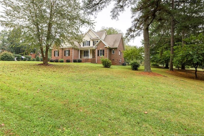 1912 Holiday Rd, Sanford, NC 27330