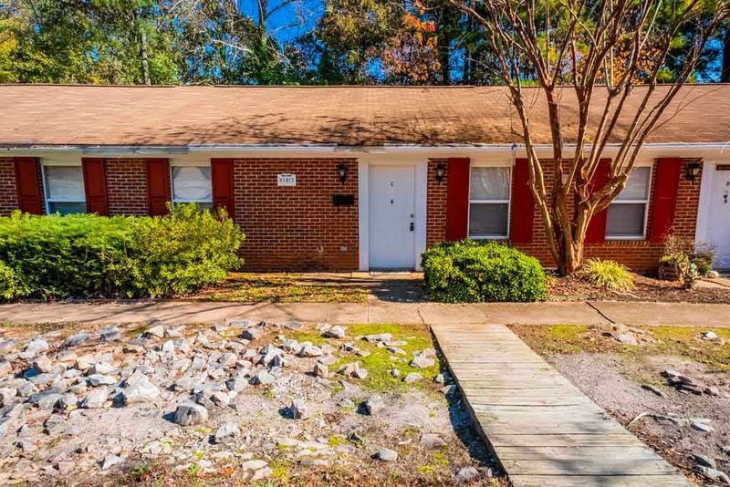 1912 Peach Creek Ct, Raleigh, NC 27603