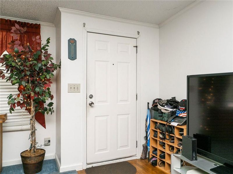 1912 Washington Dr, Hillsborough, NC 27278