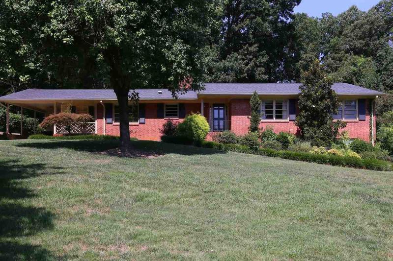 1913 Highland Pl, Raleigh, NC 27607