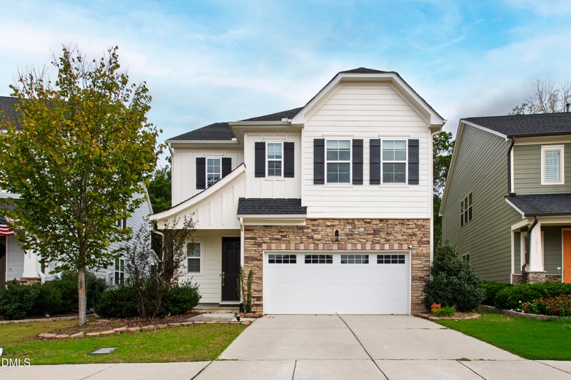 1913 Stanlake Dr, Apex, NC 27502