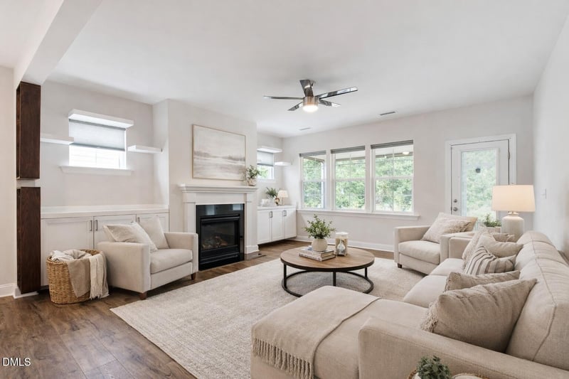 1913 Stanlake Dr, Apex, NC 27502