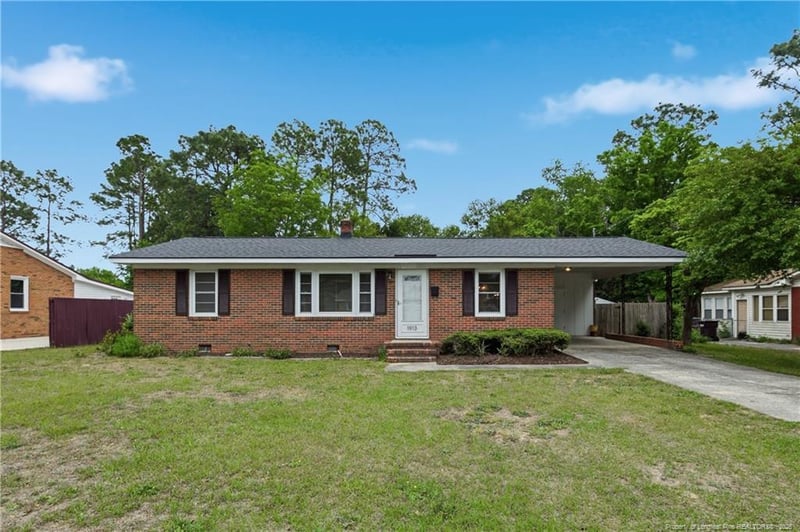 1913 Wayne Ln, Fayetteville, NC 28304