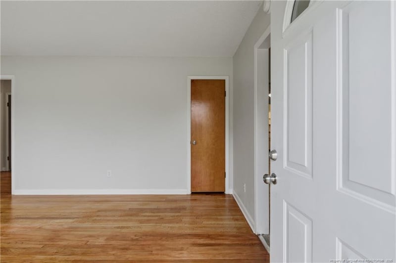 1913 Wayne Ln, Fayetteville, NC 28304