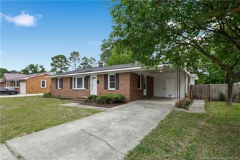 1913 Wayne Ln, Fayetteville, NC 28304
