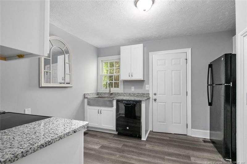 1914 Millan Dr, Fayetteville, NC 28305