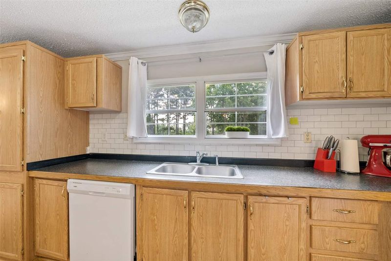 1914 Ronald Tharrington Rd, Louisburg, NC 27549