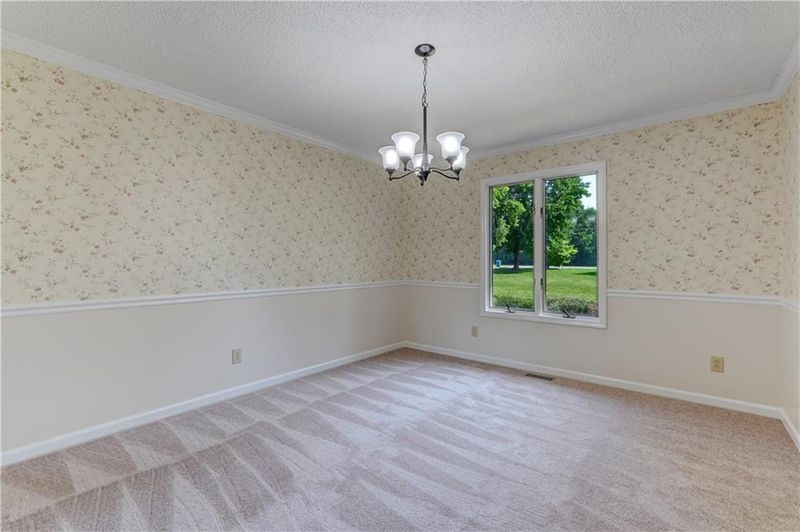 1915 Basin Creek Rd, Burlington, NC 27217