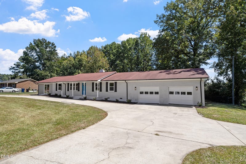 1916 Carr Creek Rd, Sanford, NC 27332