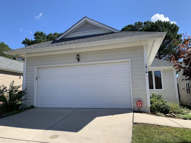 1916 Castle Pines Dr, Raleigh, NC 27604