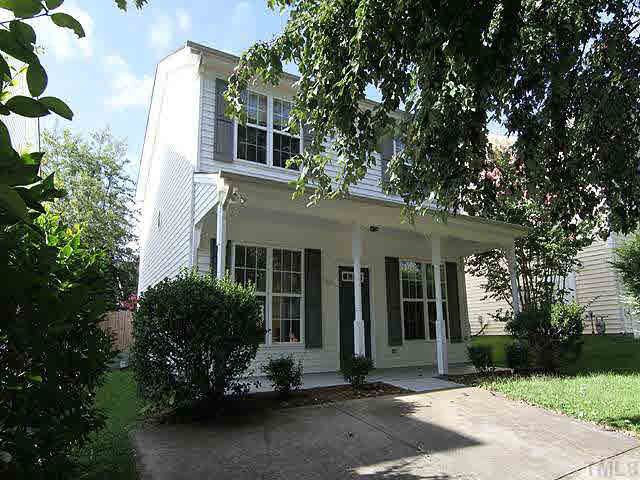 1916 Falls Landing Dr, Raleigh, NC 27614