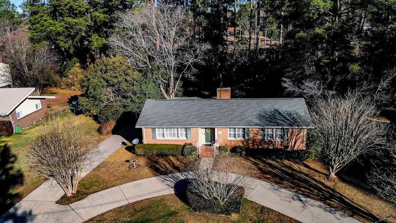 1916 Hamilton Dr, Sanford, NC 27330