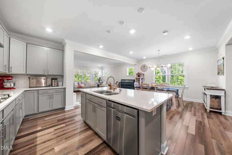 1916 Kings Knot Ct, Apex, NC 27502