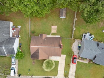 1916 Riverknoll Dr, Raleigh, NC 27610