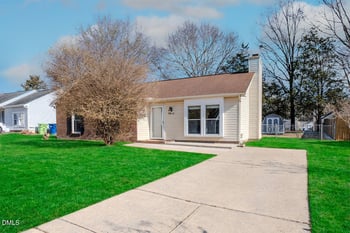 1916 Riverknoll Dr, Raleigh, NC 27610