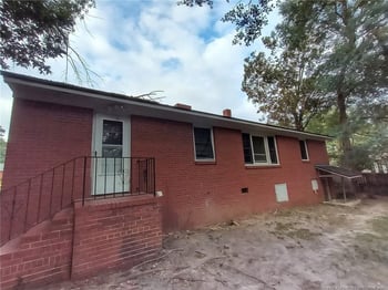 1917 Catawba St, Fayetteville, NC 28303