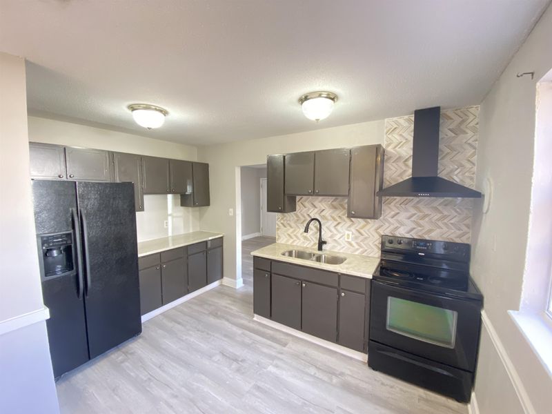 1917 Crawford Rd, Raleigh, NC 27610