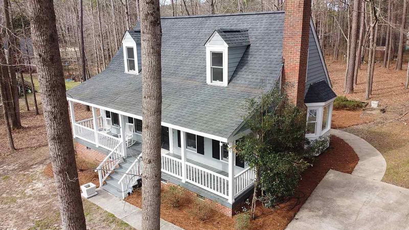1917 Queen Charlotte Pl, Raleigh, NC 27610