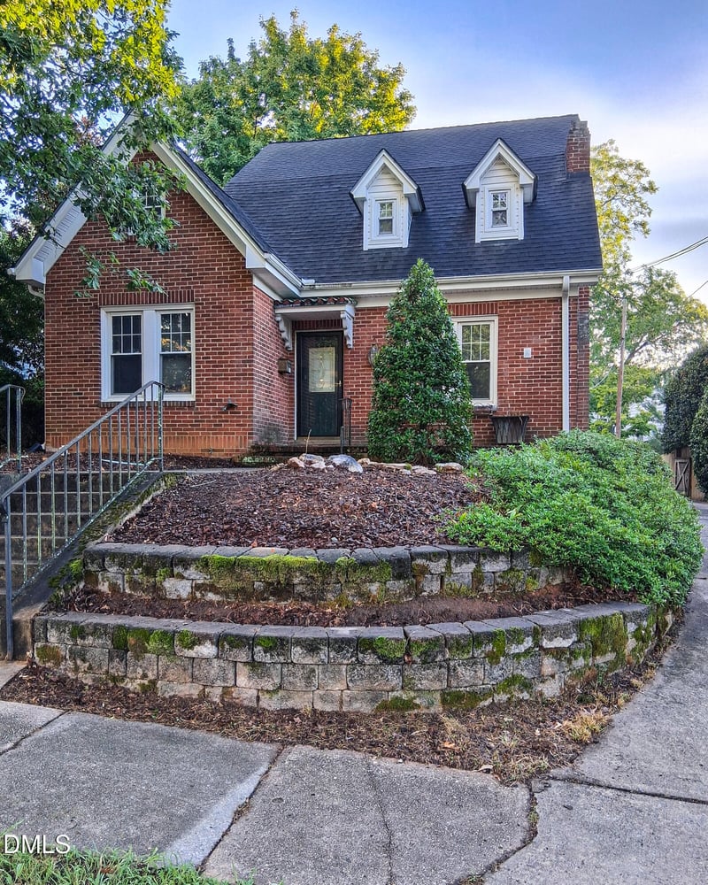 1917 Sunset Dr, Raleigh, NC 27608