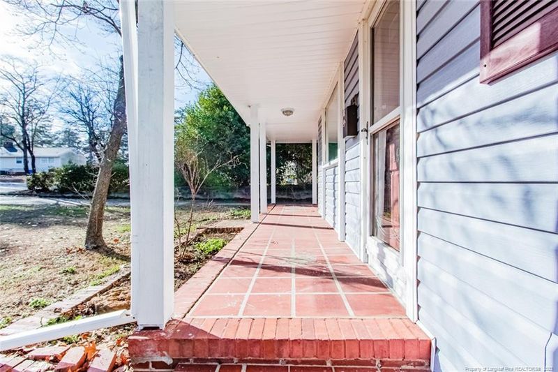 1918 Cherokee Dr, Fayetteville, NC 28303
