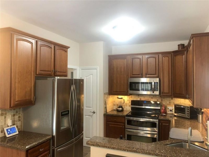 1918 Conners, Burlington, NC 27215